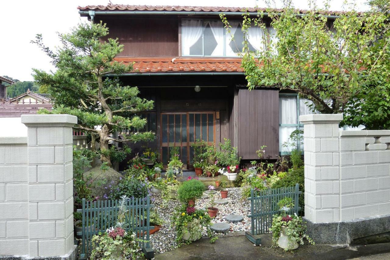 Guesthouse Higashi Fujitatei 汤村 外观 照片